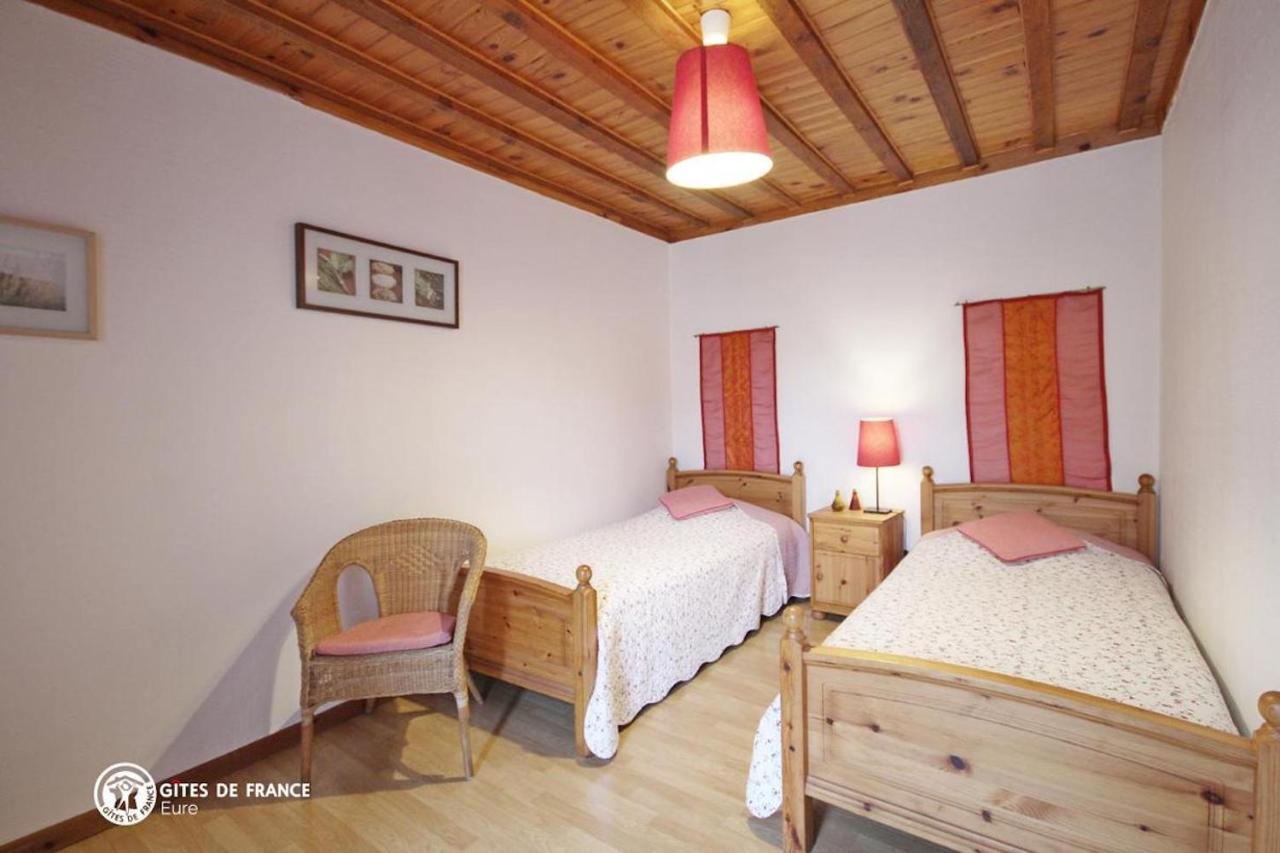 Les Chambres Du Chataignier Lery  Exterior photo